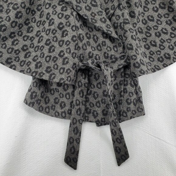 A. Byer Jacket Women's Batwing Sleeve Belted Parka Animal Print Gray Black Small - Picture 3 of 12